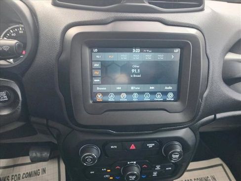 Used 2020 Jeep Renegade Altitude image 21