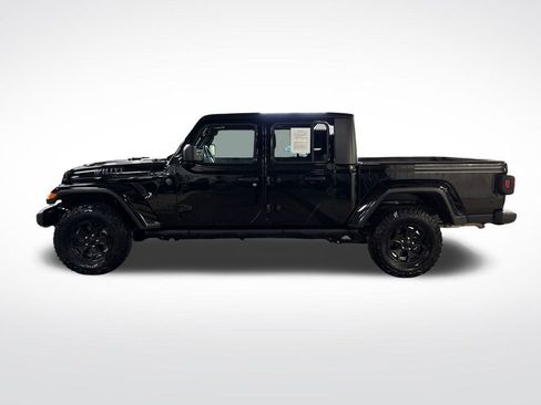 Certified 2022 Jeep Gladiator Sport AWD/4WD image 2