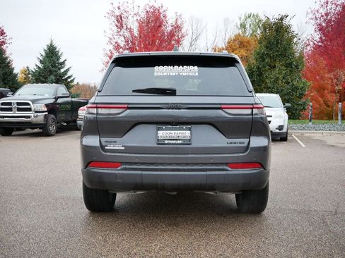 Certified 2024 Jeep Grand Cherokee Limited w/ Black Appearance Package image 4