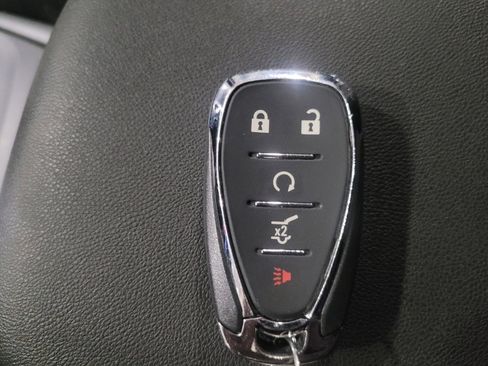 Used 2020 Chevrolet Equinox LT FWD image 32