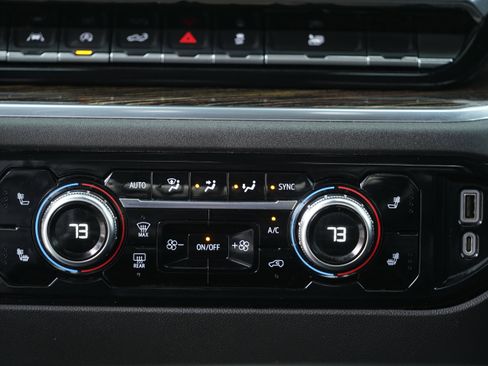 Used 2022 GMC Sierra 1500 Elevation image 28