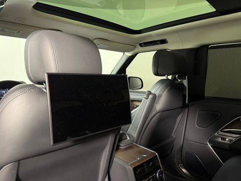 Used 2023 Land Rover Range Rover Long Wheelbase Autobiography AWD/4WD image 16