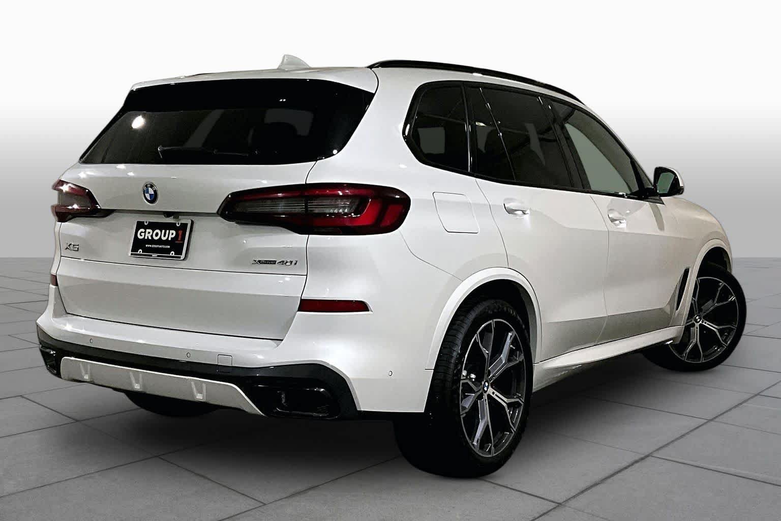 Used 2022 BMW X5 xDrive40i AWD/4WD image 12
