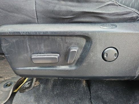 Used 2019 Toyota Tundra SR5 w/ TRD Off Road Package image 11