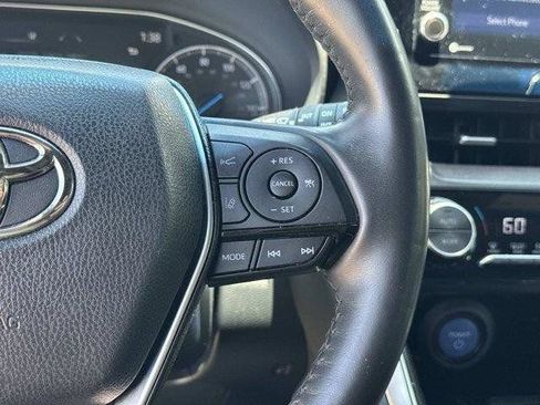 Used 2021 Toyota Venza AWD/4WD image 19