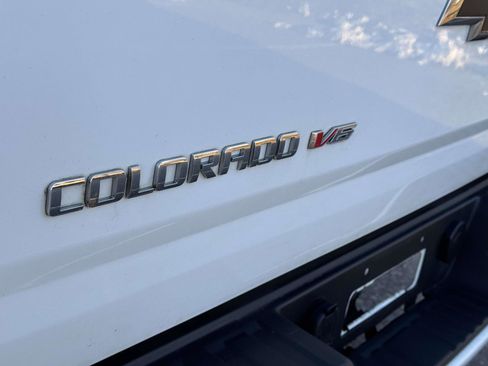 Used 2017 Chevrolet Colorado Z71 image 9