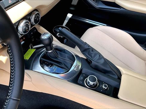 Used 2024 MAZDA MX-5 Miata RF Grand Touring w/ Weather Package RWD image 14