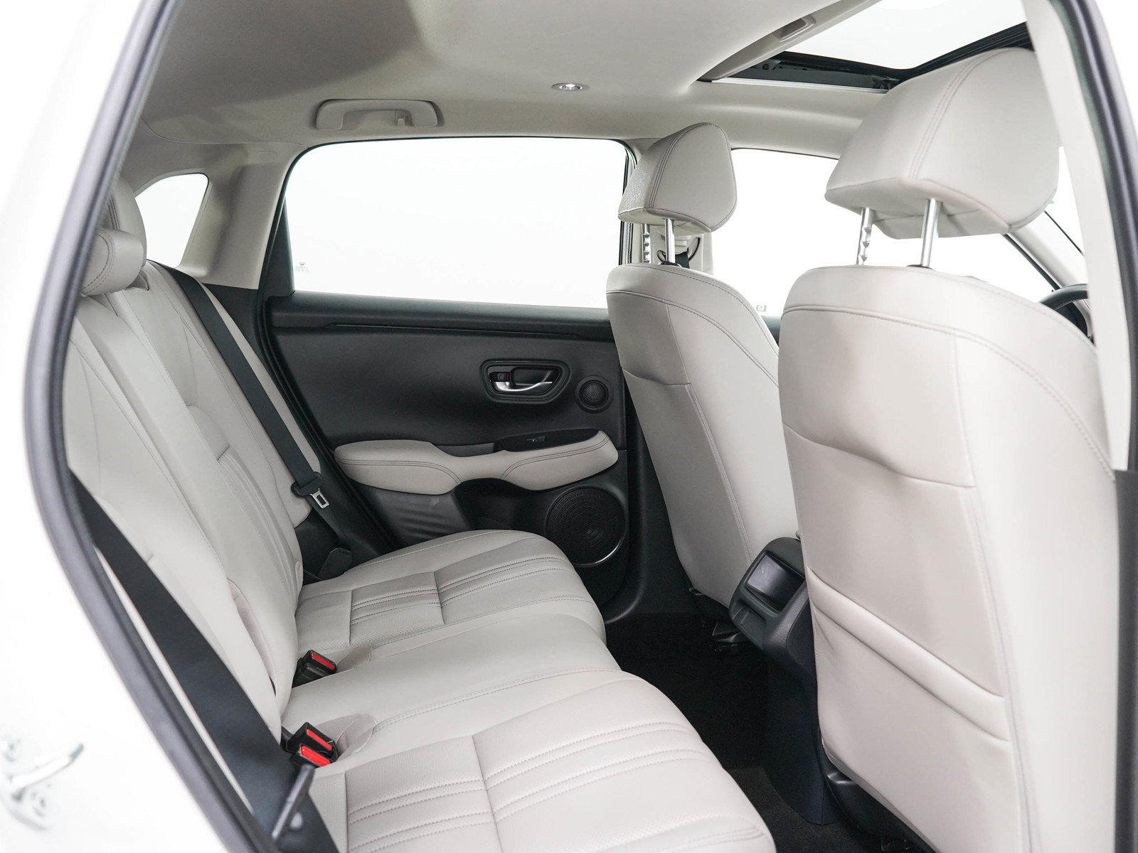 Used 2025 Honda HR-V EX-L image 13