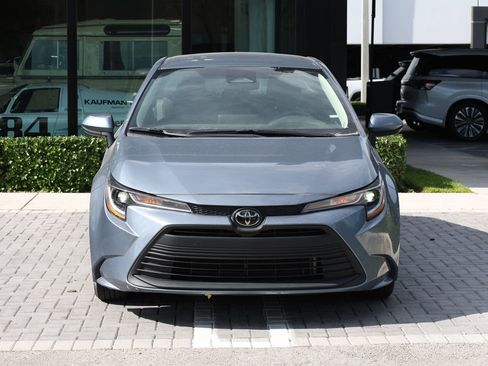 Used 2024 Toyota Corolla LE FWD image 3