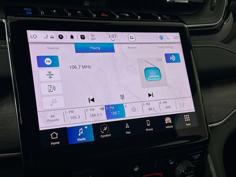 Used 2022 Jeep Grand Cherokee Limited 4xe image 19