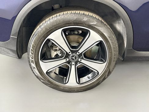 Used 2018 Mercedes-Benz GLC 300 4MATIC Coupe image 33