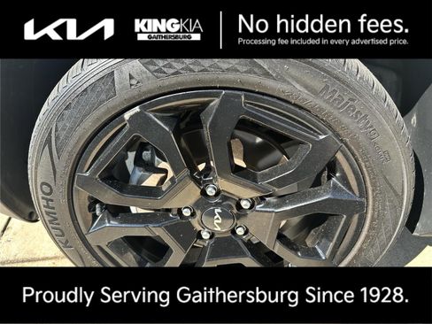 Certified 2024 Kia Seltos X-Line AWD/4WD image 9