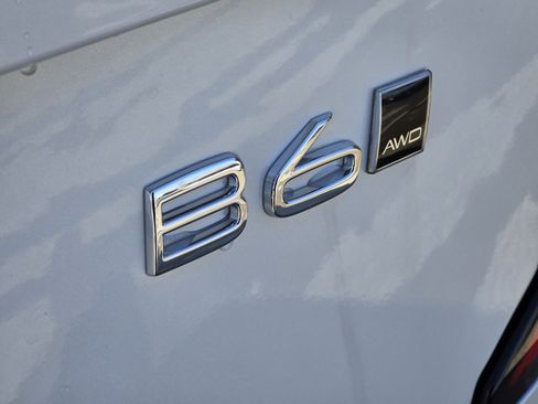 New 2026 Volvo XC90 B6 Ultra w/ Protection Package image 14