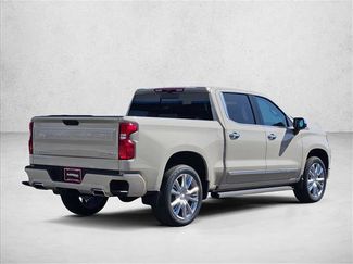 New 2026 Chevrolet Silverado 1500 High Country AWD/4WD video 2
