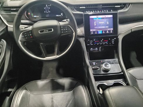 Used 2022 Jeep Grand Cherokee L Limited image 22