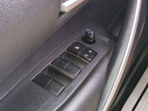 Used 2020 Toyota Corolla SE image 21