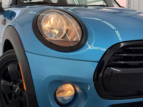 Used 2019 MINI Cooper Convertible image 10