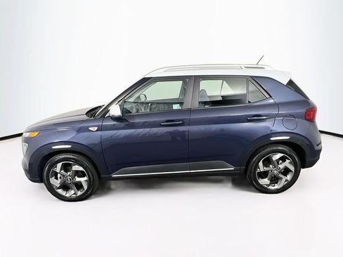 Certified 2025 Hyundai Venue Limited FWD image 4
