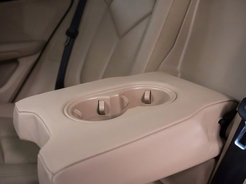 Used 2022 Porsche Macan image 19