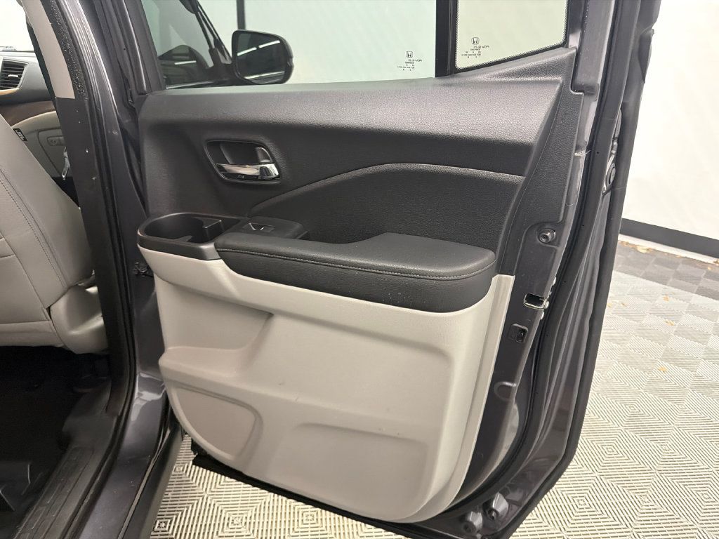 Used 2017 Honda Ridgeline RTL image 17