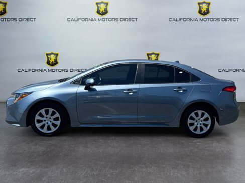 Used 2026 Toyota Corolla LE w/ Carpet Mat Package (TMS) FWD image 2