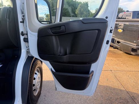 Used 2018 RAM ProMaster 3500 w/ Interior Convenience Group FWD image 11