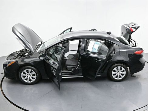 Used 2023 Toyota Corolla LE FWD image 39