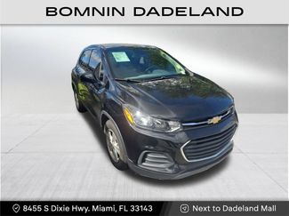 Used 2021 Chevrolet Trax LS image 1
