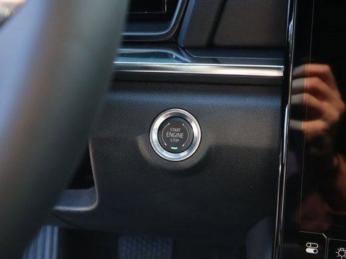 New 2026 GMC Terrain Elevation w/ Elevation Premium Package image 32