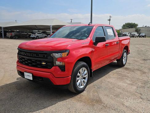 New 2026 Chevrolet Silverado 1500 Custom RWD image 4