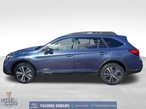 Used 2018 Subaru Outback 3.6R Limited image 2