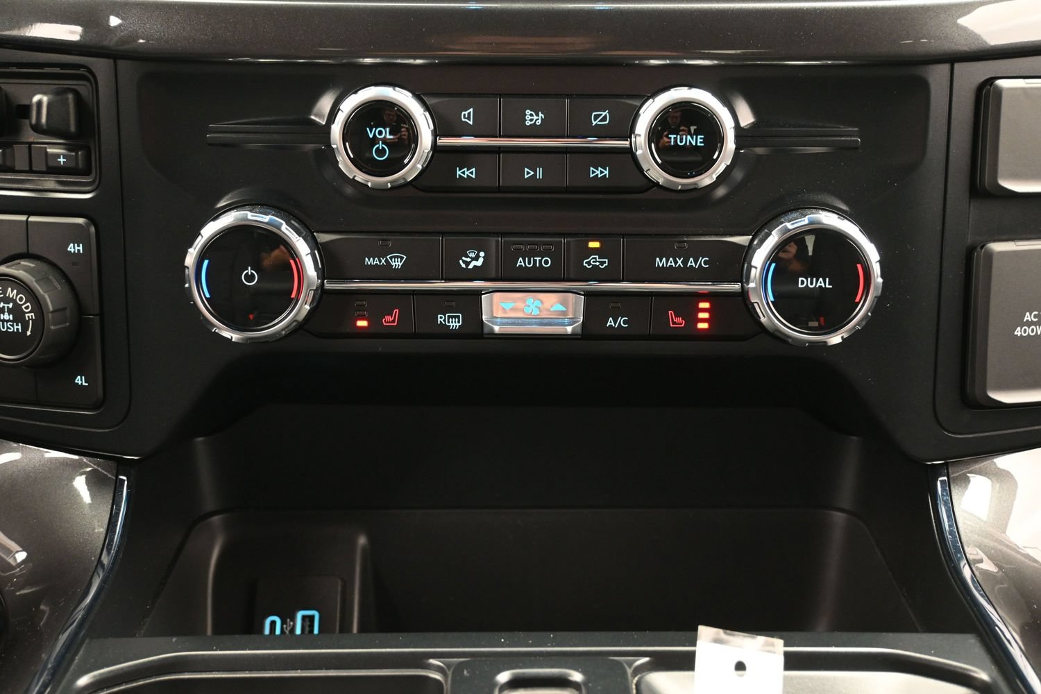 Used 2023 Ford F150 XLT w/ Equipment Group 302A High AWD/4WD image 38