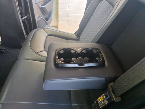 Used 2016 Chevrolet Colorado Z71 AWD/4WD image 32