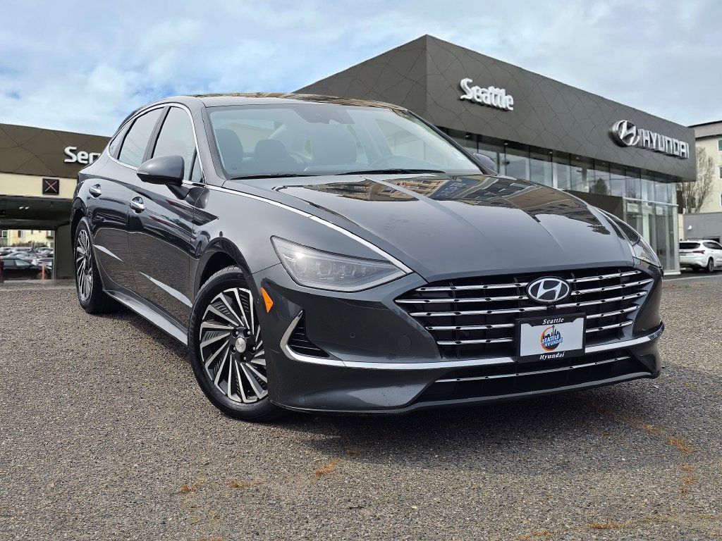 Used 2022 Hyundai Sonata Limited w/ Cargo Package FWD 360° Tour