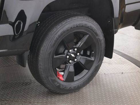 Used 2022 Chevrolet Colorado LT w/ Redline Special Edition image 14