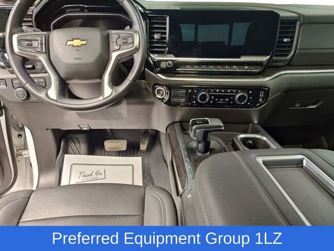 Used 2022 Chevrolet Silverado 1500 LTZ w/ LTZ Premium Package image 15