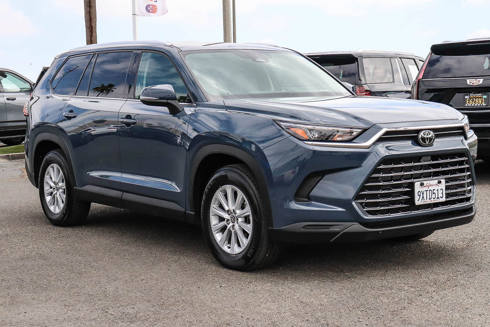 Used 2026 Toyota Grand Highlander FWD image 3