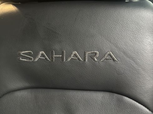 Used 2021 Jeep Wrangler Unlimited Sahara w/ Cold Weather Group AWD/4WD image 33