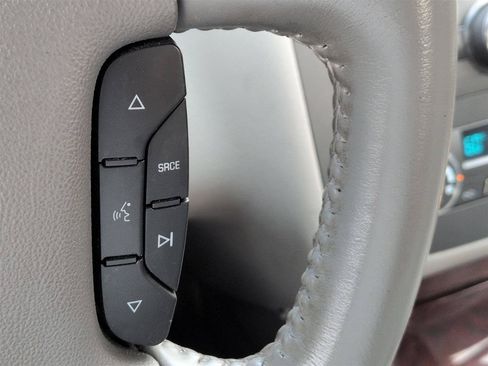 Used 2008 Buick Lucerne CXL FWD image 19