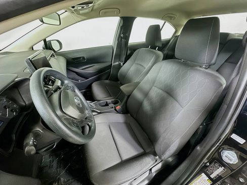 Used 2025 Toyota Corolla LE image 15