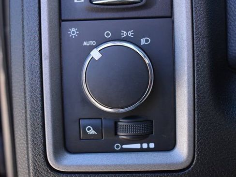 Used 2015 RAM 2500 Tradesman w/ Chrome Appearance Group image 24