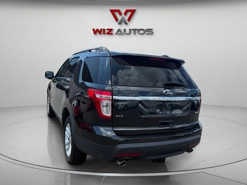Used 2014 Ford Explorer XLT w/ Equipment Group 202A AWD/4WD image 3