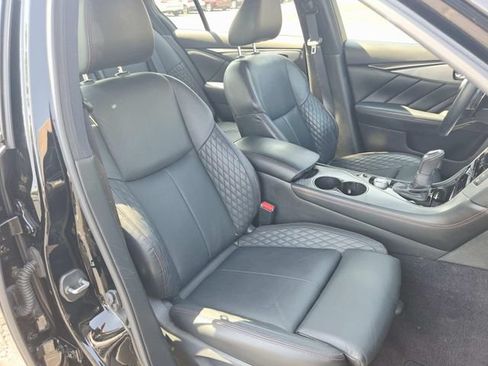 Used 2018 INFINITI Q50 Red Sport 400 AWD/4WD image 16