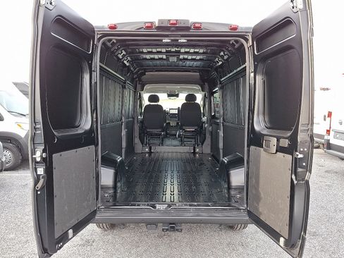 New 2025 RAM ProMaster 2500 w/ Quick Order Package 22H SLT+ image 6