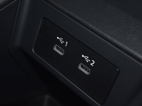 New 2026 Nissan Armada SL w/ Captain's Chari Seat Package image 13