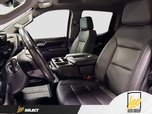Used 2024 Chevrolet Silverado 1500 LT AWD/4WD image 25
