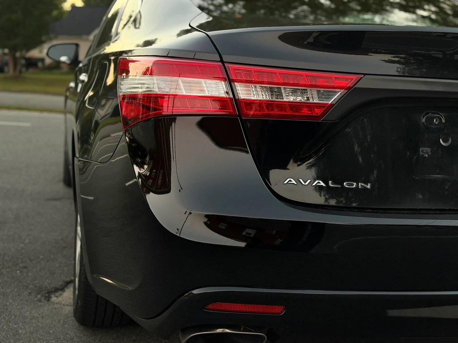 Used 2015 Toyota Avalon XLE FWD image 21