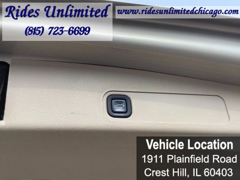 Used 2010 GMC Yukon Denali AWD/4WD image 31