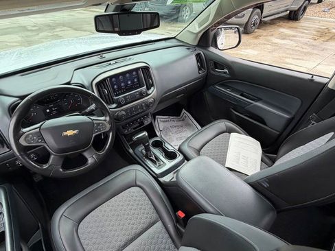 Used 2019 Chevrolet Colorado Z71 AWD/4WD image 14