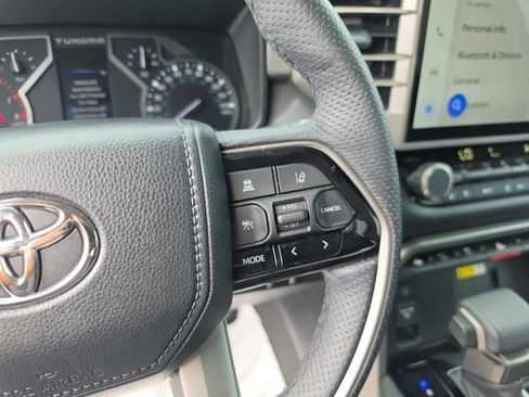 Used 2023 Toyota Tundra Limited AWD/4WD image 17